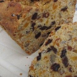 Apricot Raisin Loaf - Allrecipes.com Barmbrack Recipe, Cornish Recipes, Cornish Kitchen, Raisin Loaf, Christmas Fruits, Boiled Fruit Cake, Apricot Tea, Fruit Loaf, Fruits Cake