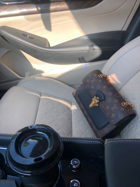 Louis Vuitton Victoire Handbag Louis Vuitton Speedy, Louis Vuitton Speedy Bag, Top Handle Bag, Louis Vuitton, Handbags