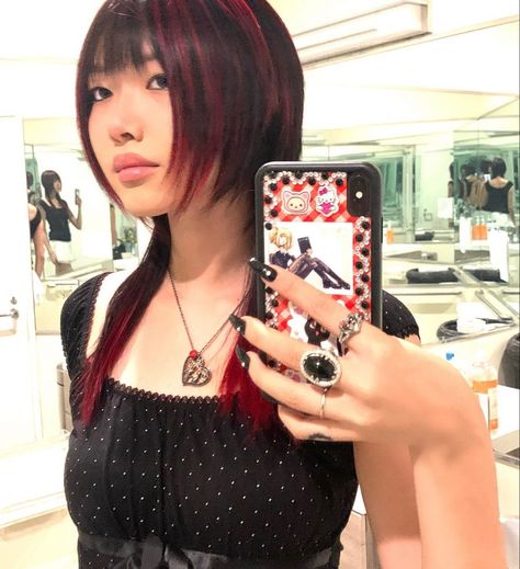 Euphoric Ash, Hime Cut, Red Hair Inspo, Asian Short Hair, Hair Advice, Hot Hair Styles, Back To School Hairstyles, Haircuts Straight Hair, Alternative Hair