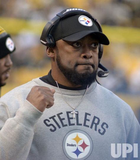 steelergalfan4life - Coach Mike Tomlin Got His Game Face On https://www.fanprint.com/licenses/pittsburgh-steelers?ref=5750 Pittsburgh Steelers Quotes, Pittsburgh Steelers Funny, Mike Tomlin, Sports Girl, Go Steelers, Nfl Steelers, Pittsburg Steelers, Pittsburgh Sports, Pittsburgh Steelers Football