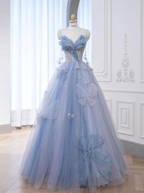 Pretty Fairy Dresses, Blue Sparkly Wedding Dress, Blue Ball Gown Fairytale, Baby Blue Ball Gown, Ball Gown Accessories, Chinese Prom Dress, Blue Princess Dress, Blue Tulle Dress, Periwinkle Dress