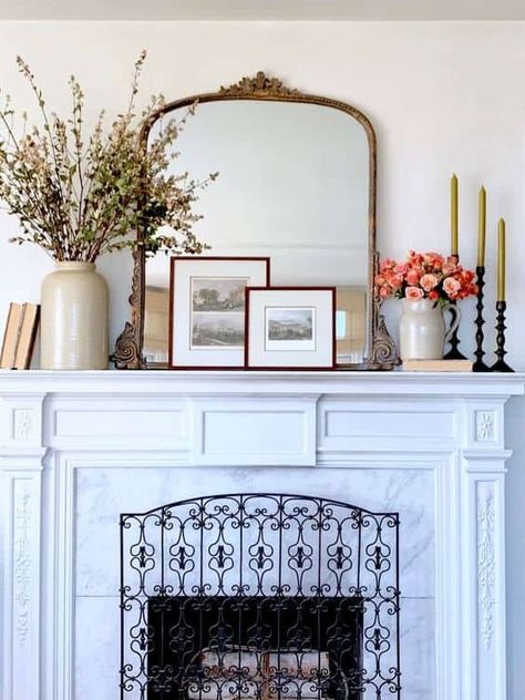 Fall Mantel Decorating Ideas, Mantel Decorating Ideas, Mantel Decorating, Fireplace Mantle Decor, Summer Mantle, Fireplace Mantel Decor, Old Apartments, Fall Mantel Decorations, Fall Mantel