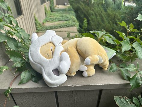 Pokemon Plushies Aesthetic, Pokemon Irl, Plush Photography, Toy Aesthetic, Cursed Emojis, Pokemon Stuff, Pokemon Plush, My Pokemon, Cute Stuffed Animals