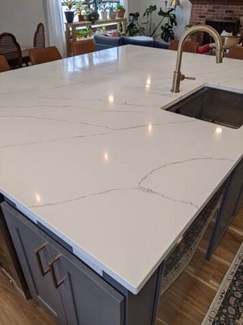 Kitchen & Owners Bath Counter White And Grey Quartz Countertops, Calacatta Ultra Quartz, Kitchen Top Stone, Marble Look Quartz, Grey Quartz Countertops, Countertop Remodel, White Quartzite Countertops, White Kitchen Countertops, Kitchen Design Countertops