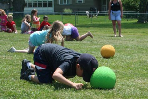 Relay Races for Kids Relay Race Games, Vbs Games, Field Day Activities, Field Day Games, Relay Games, Western Ideas, Picnic Games, Church Games, Outside Games