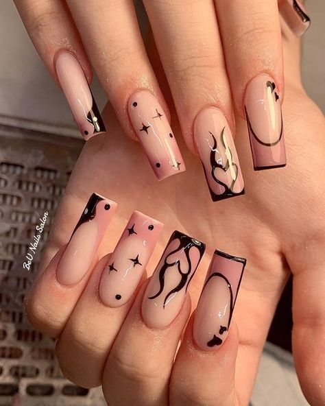 Nails Baddie, Fake Nails Designs, Long Acrylic Nail Designs, Square Nail Designs, Nails Salon, Dope Nail Designs, Yay Or Nay, Black Nail Designs, Almond Acrylic Nails