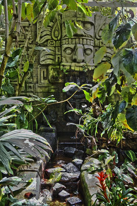 Ancient Jungle Ruins, Ancient Mayan Aesthetic, Mayan Aesthetic, Jungle Ruins, Aztec Ruins, Aztec Culture, Mayan Culture, Mayan Art, Jungle Adventure