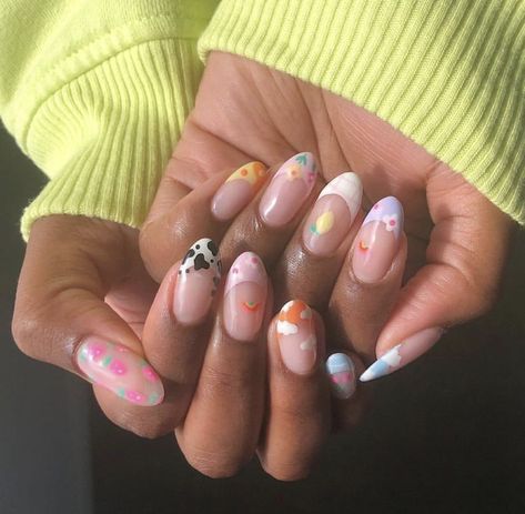 𝑫𝒆𝒔𝒄: credit linked (tap on pin or press visit) , i do not own this photo/video! 𝑻𝒂𝒈𝒔: #nails #nailart Short Almond Nail Designs, Almond Nails Designs Summer, Short Almond Shaped Nails, Match Nails, Classy Almond Nails, Almond Nails French, Lemon Nails, Nails Shape, Shape Nails