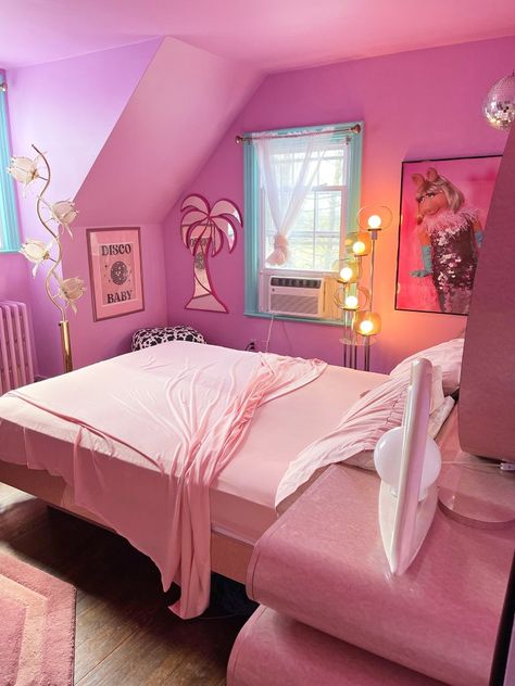 Maximalist Interior Bedroom, Pink Maximalist Bedroom, Colorful Maximalist Bedroom, Maximalist Bedrooms, Pink Nightstands, Dream Ranch, Maximalist Bedroom, Danbury Connecticut, Maximalist Interior