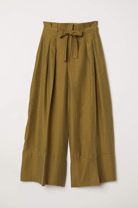 H&M Wide-cut Lyocell-blend Pants Square Pants Outfit Casual, Plazo Pants, Celana Fashion, Western Dresses For Women, Iranian Women Fashion, Trouser Design, Square Pants, Pants Outfit Casual, Linen Pants Women