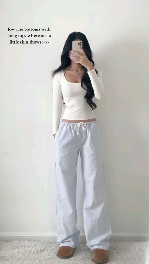 Home Clothes Women Comfy, Fitsandbits Outfits, Twilight Outfits, Feminine Casual, Relaxed Outfit, Stockholm Fashion, Cute Comfy Outfits, Closet Fashion, Basic Outfits