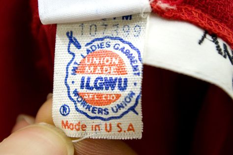 ERA: 1974 to 1995  LOOK FOR:  The same design as 1964 to 1973, only in red, white and blue colors. Made in U.S.A. is colored in red and more prominent below the #ILGWU logo. Vintage Clothing Display, Vintage Clothing Labels, Clothing Study, Clothing Display, Vintage Fashion Style, Small Business Organization, Clothing Displays, Tags And Labels, Women Hats Fashion