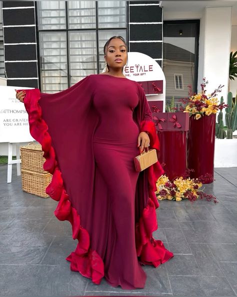 Zari Bosslady, Muslim Wedding Guest Outfit, Latest Ankara Gown Styles For Ladies, Cute Gowns, Ankara Gown Styles For Ladies, Business Woman Outfits, Worship Dress, Diy Circle Skirt, Classy Style Outfits