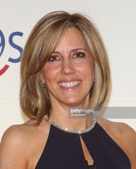 TV Personality Alisyn Camerota attends the Operation Smile's Smile Event at Cipriani Wall Street on May 1, 2014 in New York City. News Icon, Hair Winter, Pixie Crop, Mustang Parts, Hair 2022, Event Pictures, Tv Personality, Hair Haircuts, Grey Hair Color