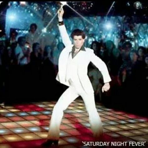 John Travolta 70s Films, Dance Movies, So You Think You Can Dance, Saturday Night Fever, Disco Era, Night Fever, Stay Alive, Disco Dance, Dance Tops