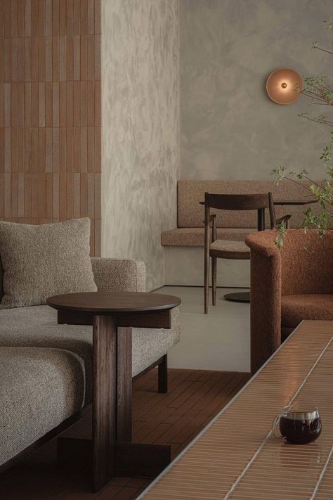 Gold Coffee Bar, Desert Farmhouse, Korean Interior, Keiji Ashizawa, Waiting Lounge, Pasta Restaurant, Dc House, Best Cafe, Cafe Interiors