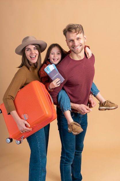 Family of three ready for a travel vacat... | Premium Photo #Freepik #photo #family-traveling #family-travel #family-trip #mother-daughter Travel Poses, Traveling Family, Family Traveling, Family Travel Photography, Travel Pose, Family Poses, Photo Family, Family Of Three, Travel Family