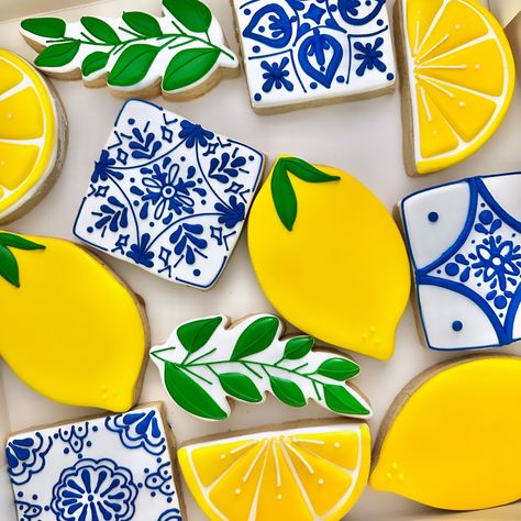 lemons & tiles🍋🟦 • • • #positano #sugarcookies #glutenfreesugarcookies #sugarcookiedecorating #lemoncookies #positanowedding #positanotheme #babyshowercookies #birthdaycookies #tampaevents Lemon Decorated Sugar Cookies, Italian Sugar Cookies, Gluten Free Sugar Cookies, Mediterranean Tile, Decorated Sugar Cookies, Lemon Decor, Lemon Cookies, Cookies Decorated, Baby Shower Cookies