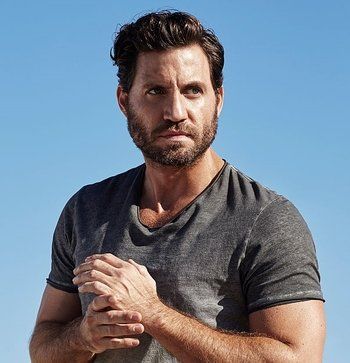 Edgar Ramirez, Roberto Durán, Paul Freeman, Tony Scott, Matthew Fox, Tv Tropes, Secret Crush, Book Boyfriends, Good Looking Men