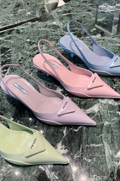 #prada #pradashoes #shoes #luxury #luxuryfurniture #richlifestyle #aesthetic Pointy Heels, Shoes Luxury, Prada Shoes, Dream Shoes, Stylish Shoes, Womens High Heels, Sling Backs, Prada, High Heels