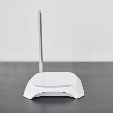 Why You Should Upgrade to a Mesh Router Diy Handyman, Internet Router, Signal Boosters, Wifi Extender, Wifi Signal, Home Internet, Hair Removal Cream, Internet Speed, Modems