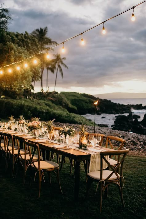 Backyard Hawaiian Wedding, Boho Hawaiian Wedding, Hawaii Small Wedding, Small Destination Wedding Ideas, Small Hawaii Wedding, Hawaiian Weddings, Maui Photography, Destination Wedding Cost, Maui Weddings Venues