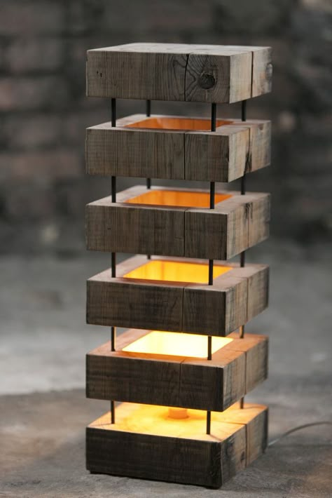 There are some interesting wood projects can DIY at home, it is not only funny, but also save money. Wooden Lamps Design, Creative Lamp, Wood Lamp Design, Lamp Diy, Diy Lampe, Diy Designs, Creative Lamps, Art Furniture Design, Diy Holz