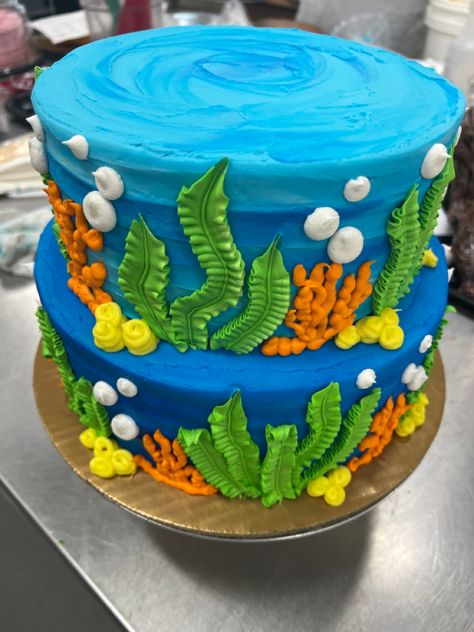 Two Tier Buttercream Cake, Underwater Birthday Cake, Dory Birthday Cake, Finding Nemo Birthday Cake, Aquarium Cake, Ocean Birthday Cakes, Finding Nemo Cake, Nemo Birthday Party, Nemo Cake