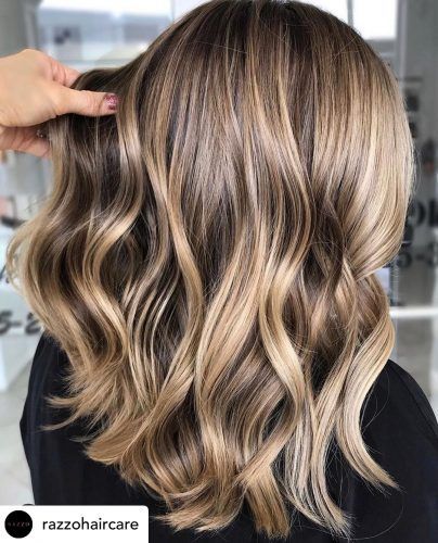 Salted caramel bronde is the perfect hair color for fall! Caramel Bronde, Ecaille Hair, Hair Color For Fall, Blorange Hair, Hair Color Guide, Fall Hair Color Trends, Perfect Hair Color, Bronde Hair, Hair Color Burgundy