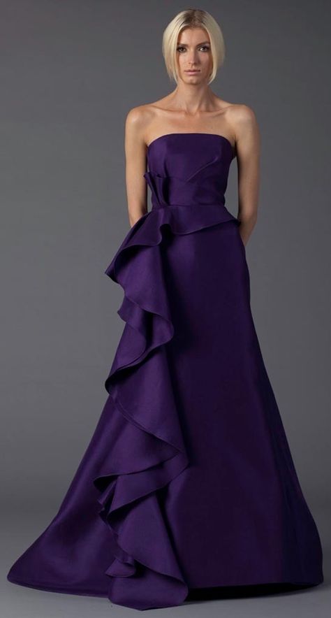 Angel Sanchez, فستان سهرة, Groom Dress, Gorgeous Gowns, Purple Fashion, Event Dresses, Beautiful Gowns, Classy Dress, Fancy Dresses