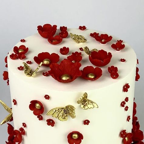 Red Floral Cake, Floral Cakes, Cake Bakery, Engagement Cakes, Gold Cake, Sugar Craft, Decorated Cakes, Floral Cake, Edible Art