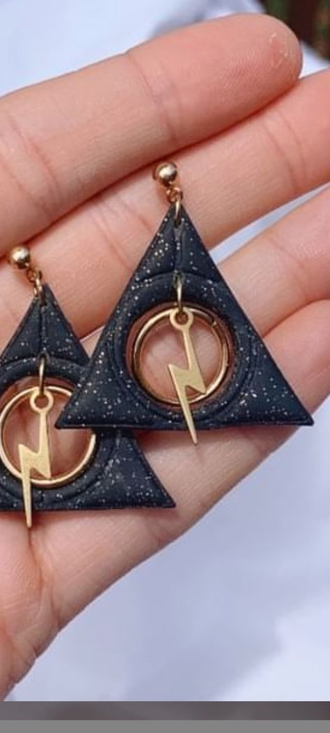 Polymer Clay Harry Potter Ideas, Harry Potter Clay Earrings, Harry Potter Polymer Clay Earrings, Diy Harry Potter Earrings, Clay Harry Potter Earrings, Harry Potter Clay Jewelry, Luna Lovegood Earrings Diy, Jewelry Text, Harry Potter Earrings