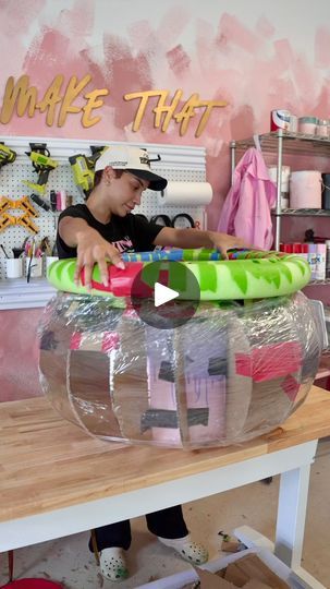 412K views · 58K reactions | Part One: DIY giant bubbling cauldron for my Halloween decor! It’s gonna be pink and sparkly 💅🏽✨💀👻🎃🧙🏽��‍♀️ #diyhalloween #halloweendecor #diycauldron | RAVEN ELYSE | ravenelyse · Original audio Cauldron Costume, Giant Cauldron, Raven Elyse, Pink And Sparkly, Bubbling Cauldron, Yule Ball, Costume Diy, Creative Craft, Craft Art