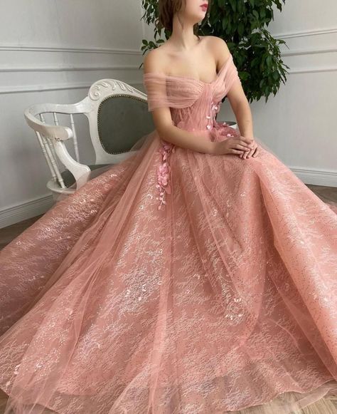 Looking for the perfect non-white wedding dress? We've rounded up 30 stunning bridal gowns in every hue of pink in every style & budget. Debut Gown, Debut Dress, Ethereal Gown, Debut Dresses, Debut Gowns, Princess Prom Dresses, Dresses Dinner Party, Dresses Dinner, Modest Wedding Dress