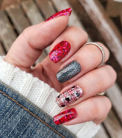 Head over claws, Soho-ver it, Snowman's Land, For the cause Head Over Claws Color Street, Like Woah Color Street, Color Street Head Over Claws, Color Street Jack Of All Trades, Color Street Valentines Mixed Mani, Czech Me Out Color Street, Mixed Mani, Street Nails, Color Street Nails