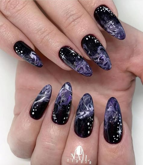 Black Marble Nails, Galaxy Nail Art, Witch Nails, Witchy Nails, Purple Nail Art, Space Nails, Gothic Nails, Galaxy Nails, Goth Nails