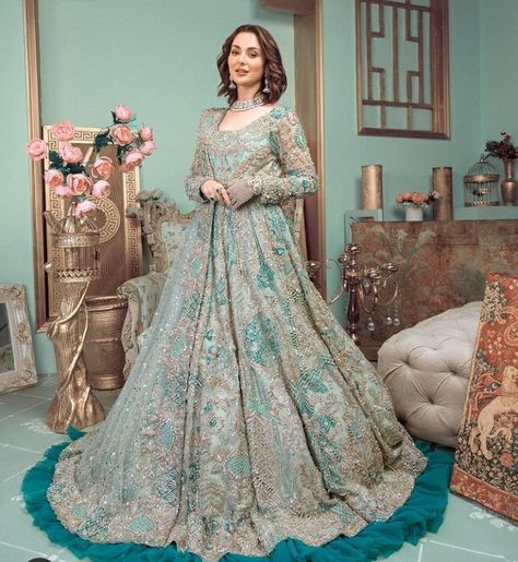 Walima Dresses Pakistani Brides, Red Bridal Lehenga Pakistani, Valima Dress, Walima Dresses, Latest Bridal Lehenga Designs, Long Party Gowns, Walima Dress, Red Bridal Dress, Latest Bridal Lehenga