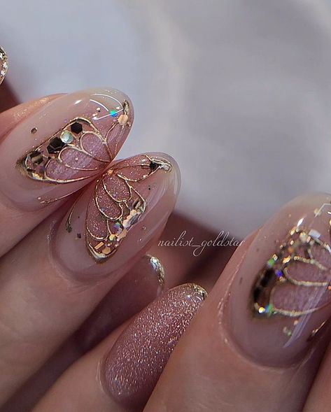 Nagellack Trends, Golden Butterfly, Elegant Nail Art, Butterfly Nail Art, Glamour Nails, Work Nails, Nail Art Designs Diy, Pretty Gel Nails, Acrylic Nails Coffin Pink