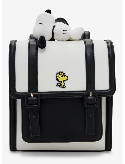 Cheap White Mickey Mouse Bag, Cute Bags For School Backpacks, Snoopy Backpack, Snoopy Sleeping, Mochila Fjallraven Kanken, Snoopy Bag, Best Backpacks For School, Snoopy Stuff, Handmade Greeting Card Designs