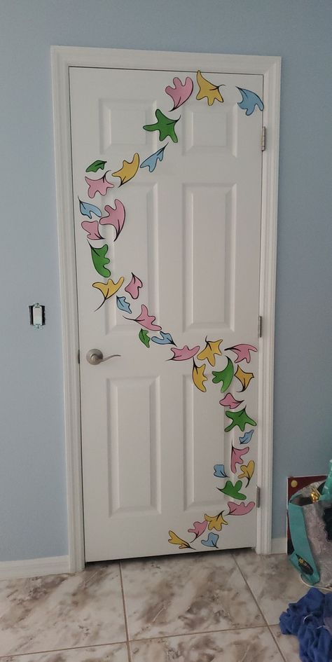 Door Decor Aesthetic Bedroom, Door Paintings Aesthetic, Aesthetic Bedroom Door Decor, Bedroom Door Ideas Aesthetic, Painted Bedroom Door Ideas, Painted Doors Interior Creative Bedroom, Cute Door Decorations For Bedroom, Bedroom Door Decoration Ideas, Easy Door Painting Ideas