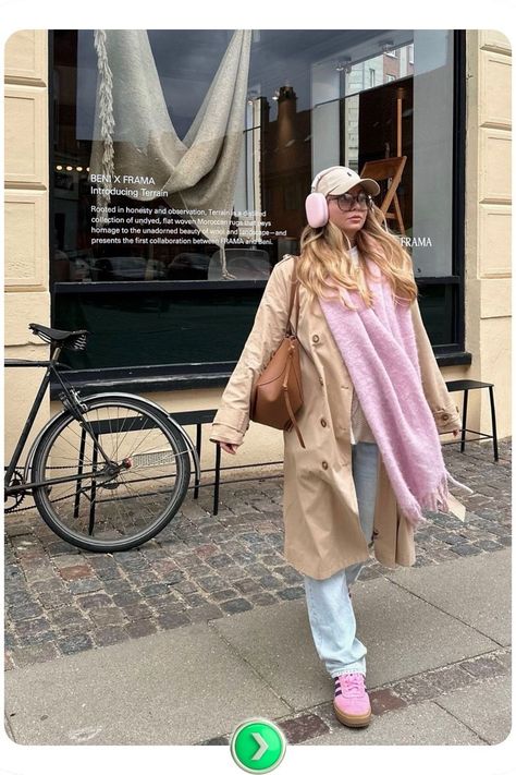 Neutral beige coat accented with pink accessories for a timeless girly winter outfit. A cozy and stylish choice for winter walks or casual meetups. Pink Winter Outfit Ideas, Winter Pastel Outfit, Pink And Beige Outfit, Pink Winter Outfits, Pink Winter Outfit, Outfits For Cold Weather, Girly Winter Outfits, Girly Winter, Doormat Ideas