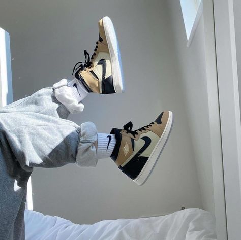 Image discovered by B A R B A R A. Find images and videos about black, nike and beige on We Heart It - the app to get lost in what you love. Jordan, Sneakers, White, Instagram, Black