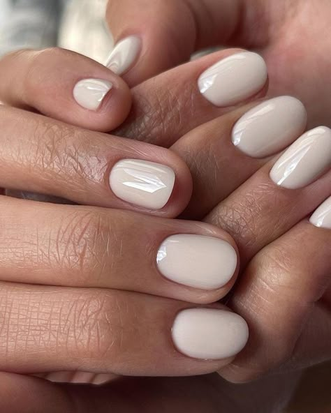 Ivory Nails, Milky Nails, Subtle Nails, Beige Nails, Simple Gel Nails, Cream Nails, Neutral Nails, Dipped Nails, Bridal Nails