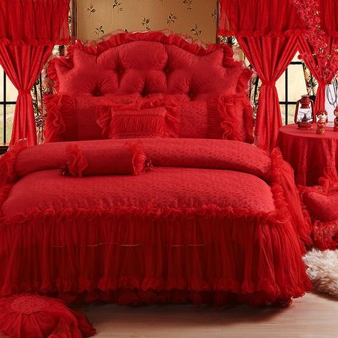 Red Bedding Sets, Peach Bedding, Purple Bedding Sets, Lace Bedding Set, Queen Size Bed Sets, Aesthetic Interior Design, King Size Bed Sheets, King Bed Sheets, Lace Bedding