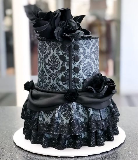 Gothic Multi-Shop Marketplace (@niche_noire) added a photo to their Instagram account: “We LOVE this gothic burlesque cake 🖤 📷@sugarbee_cafe . . . #instacake #burlesque #cakes…” Burlesque Cake, Birthday Decorations Black, Goth Cakes, Goth Birthday, Romantic Halloween, Gothic Cake, Shiny Butterfly, Decorations For Wedding, Gothic Party