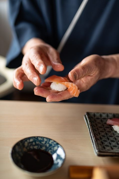 Sushi Chef Photography, Sushi Photography Instagram, Omakase Aesthetic, Omakase Photography, Sushi Restaurant Aesthetic, Sushi Photoshoot, Sushi Dinner Party, Sushi Photography, Sushi Drawing