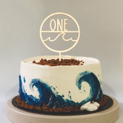 Surfer Cake, Beach Theme Party Decorations, Surf Cake, Surf Birthday Party, Wave Cake, Cupcake Toppers Template, Surf Birthday, Beach Themed Cakes, Wave Surf