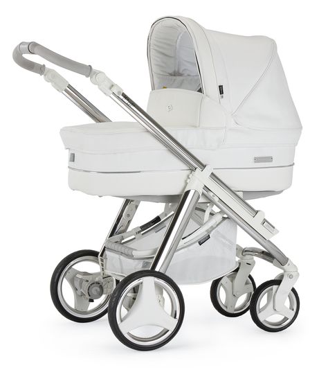 Bebecar Ip-Op evolution pushchair in white White Stroller, Luxury Baby Nursery, Best Baby Strollers, Baby Closet Organization, Baby Dior, Baby Equipment, Baby Boy Room Decor, Baby Necessities, Baby Carriage