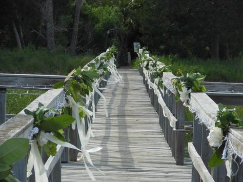 Dock Decorations For Wedding, Dock Wedding Decorations, Dock Decorations, Goat Wedding, Dock Wedding, Weddings Abroad, Wedding Inspired, Wedding Abroad, Lake Wedding