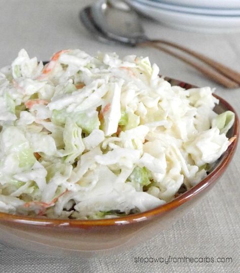 Horseradish Coleslaw Horseradish Coleslaw, Salad Types, Keto Cabbage Recipe, Best Coleslaw Recipe, Horseradish Recipes, Vinegar Coleslaw, Low Carb Side, Low Carb Salad, Cole Slaw